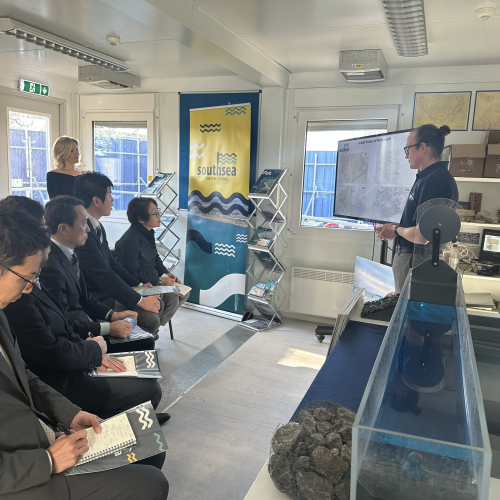 Maizuru mayor at Southsea.jpg