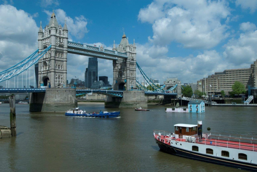 Star Events - Floating house