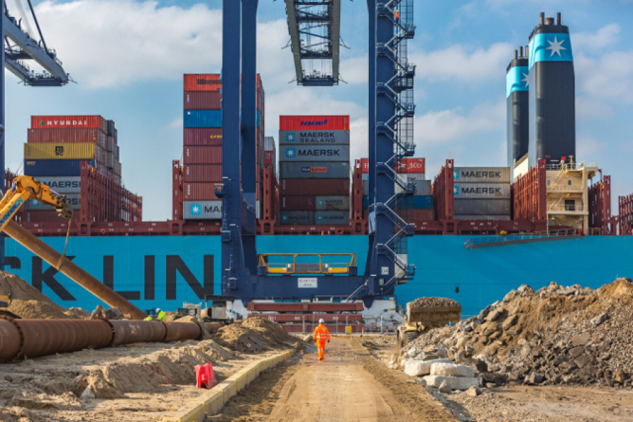Port of Felixstowe, Berth 9