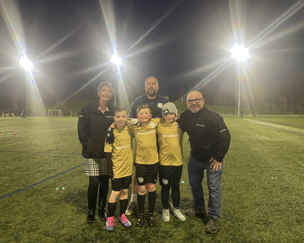 Picture of a youth football team.