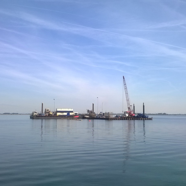 New high-voltage connection under the Haringvliet